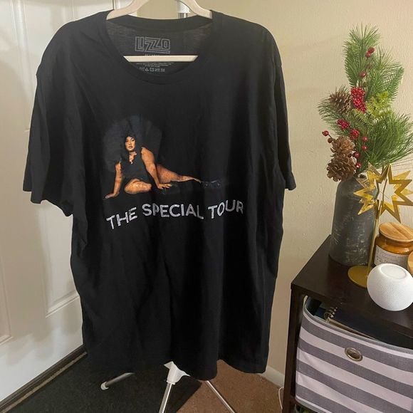 Lizzo Tops - LIZZO 3x Black Cotton Official Special Tour Tee